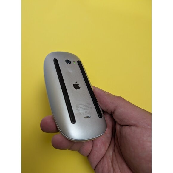 Apple Magic Mouse 2 - A1657 Wireless Mouse - White - Picture 2 of 8
